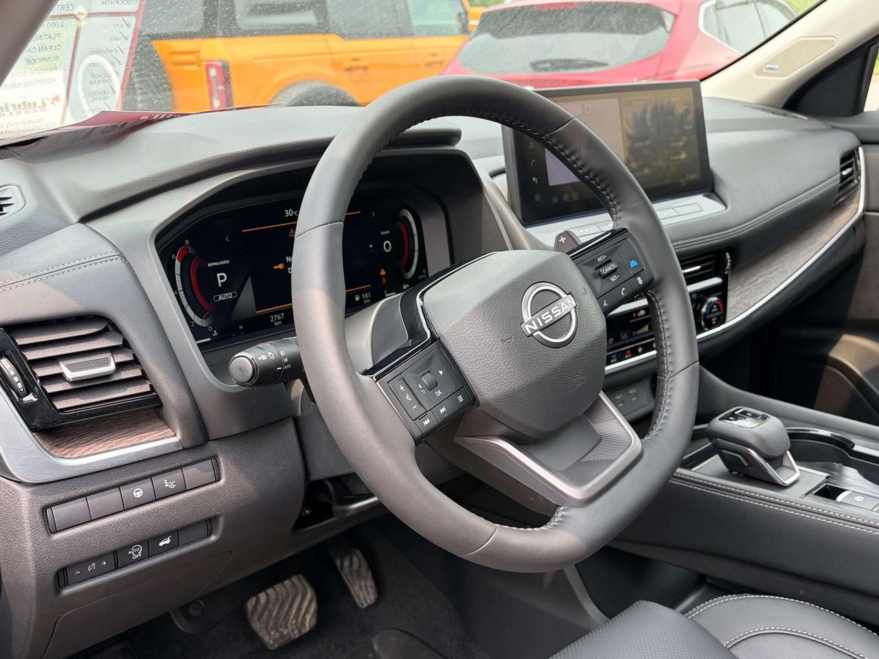 2026 Nissan Rogue PLATINUM, CLEAN CARFAX, SUNROOF, REMOTE START! Photo