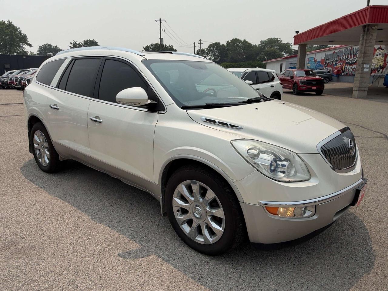 2012 Buick Enclave CX-L, 7 PASS, REMOTE START, LEATHER, SUNROOF! Photo