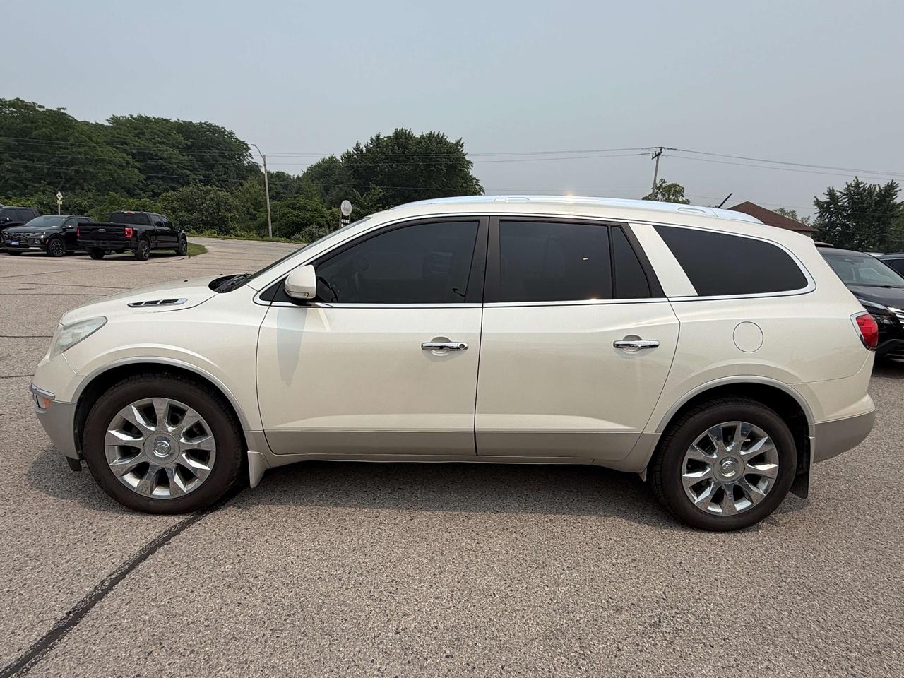 2012 Buick Enclave CX-L, 7 PASS, REMOTE START, LEATHER, SUNROOF! Photo