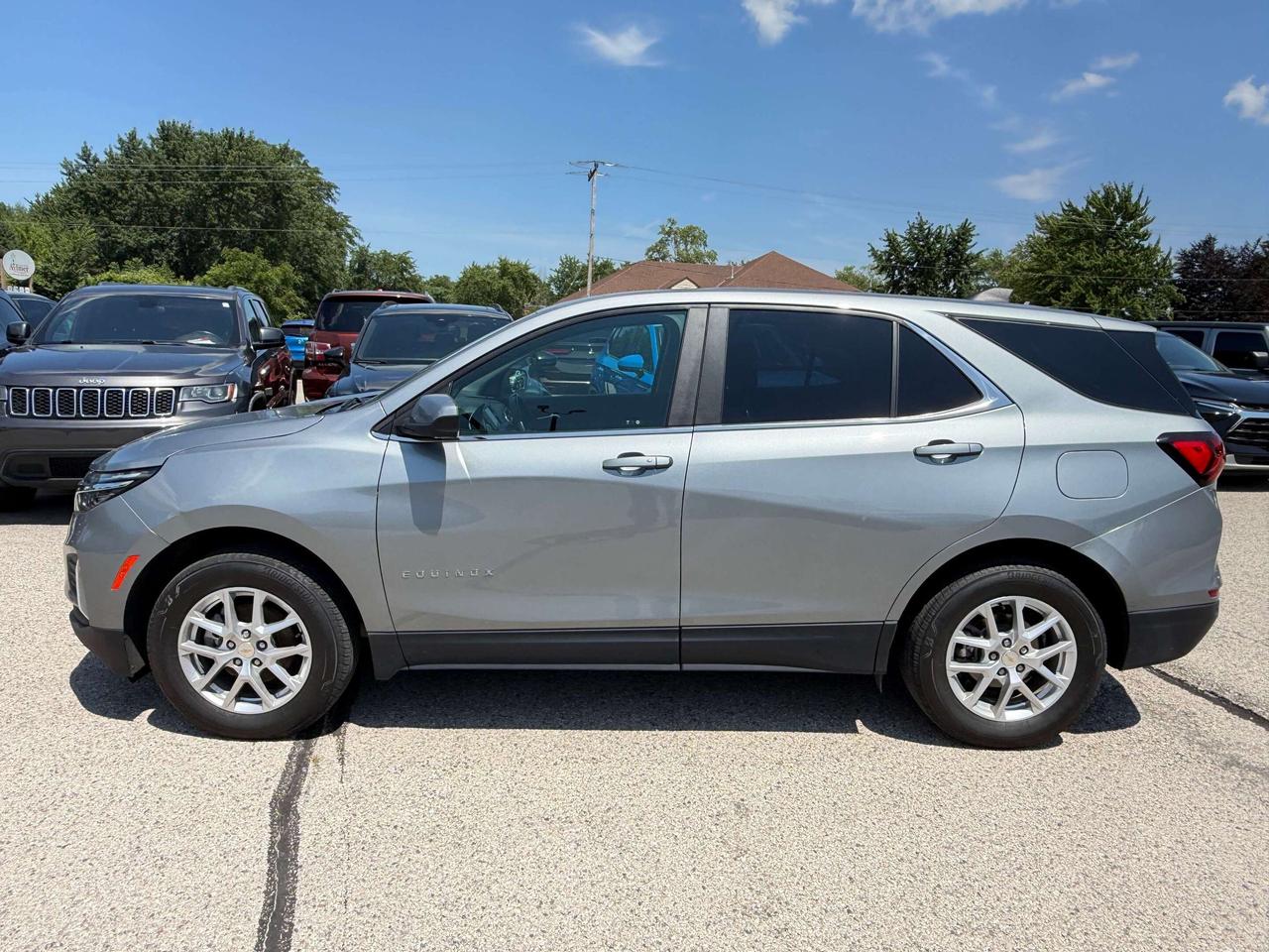 2024 Chevrolet Equinox LT, CLEAN CARFAX, REMOTE START, HEATED SEATS! Photo