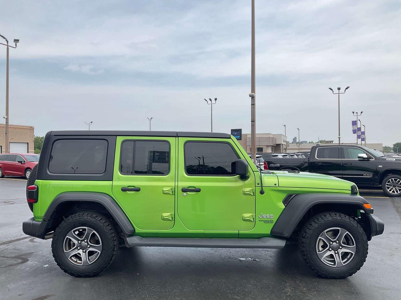 2019 Jeep Wrangler Unlimited SAFETY GROUP / HEATED SEATS / REMOTE START Photo