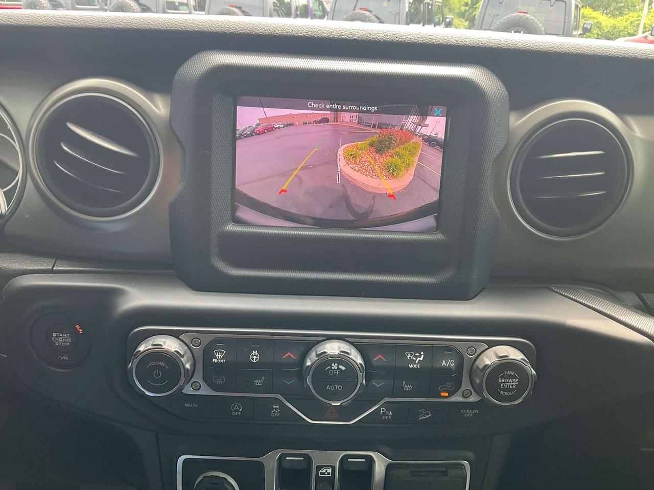 2019 Jeep Wrangler Unlimited SAFETY GROUP / HEATED SEATS / REMOTE START Photo