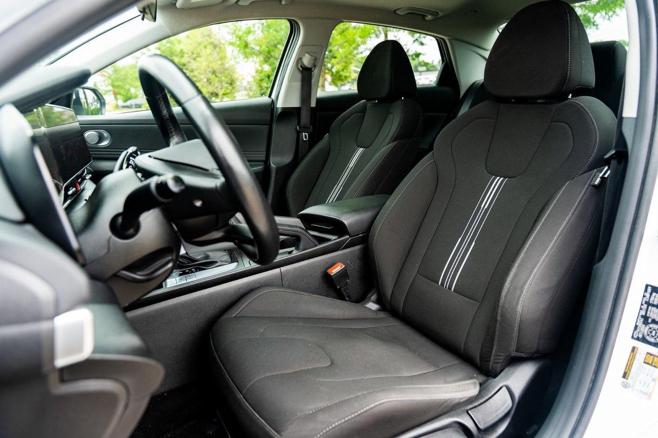 2025 Hyundai Elantra PREFERRED TECH Photo