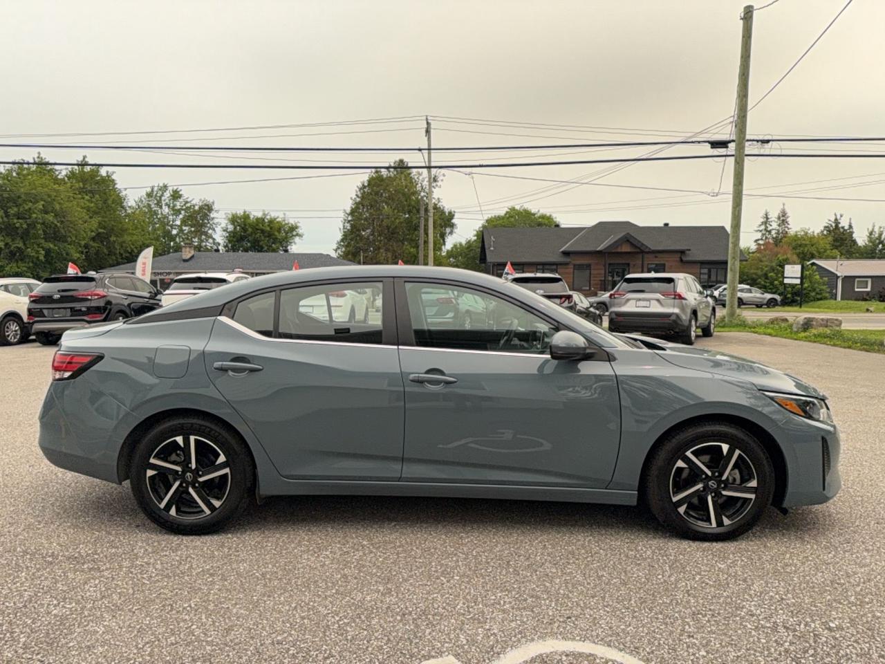 2024 Nissan Sentra SV-oem warranty-drive assist-Carplay-Android Auto Photo