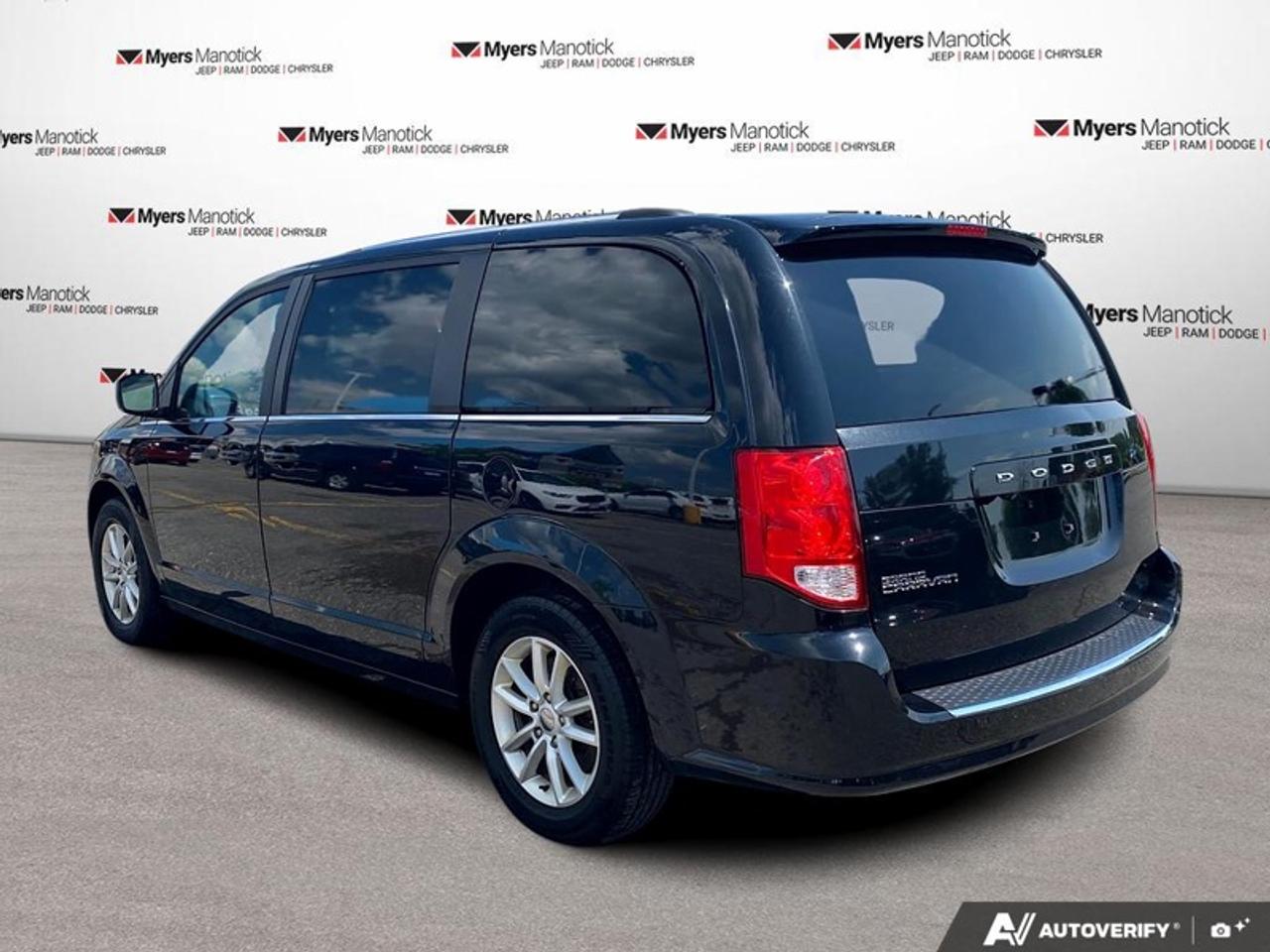 2018 Dodge Grand Caravan SXT Premium Plus  - Aluminum Wheels Photo2