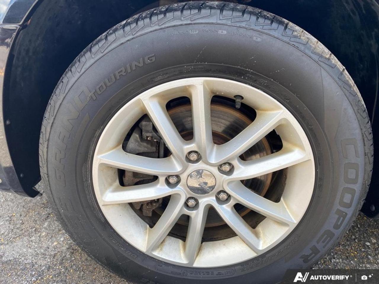2018 Dodge Grand Caravan SXT Premium Plus  - Aluminum Wheels Photo