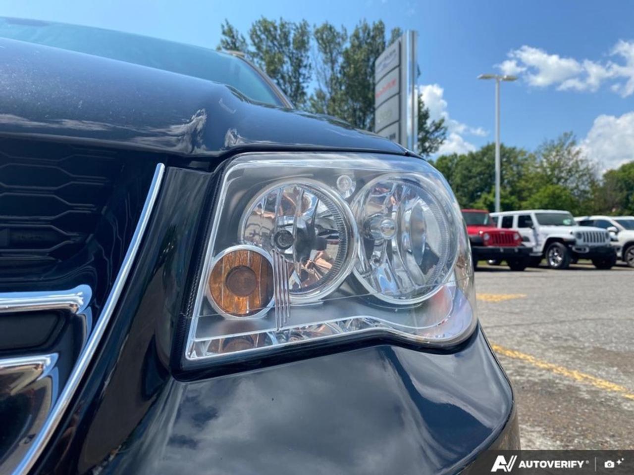 2018 Dodge Grand Caravan SXT Premium Plus  - Aluminum Wheels Photo