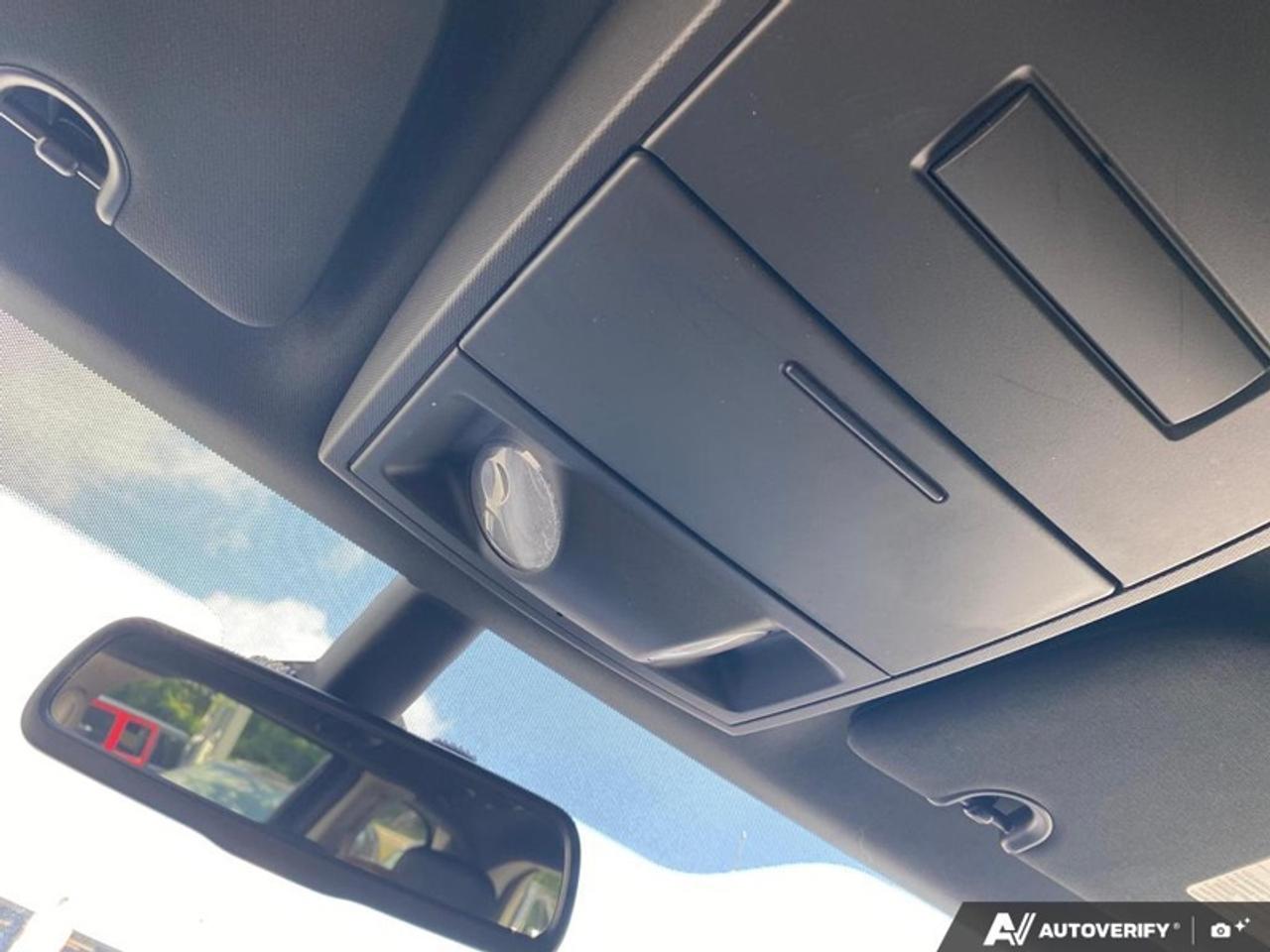 2018 Dodge Grand Caravan SXT Premium Plus  - Aluminum Wheels Photo