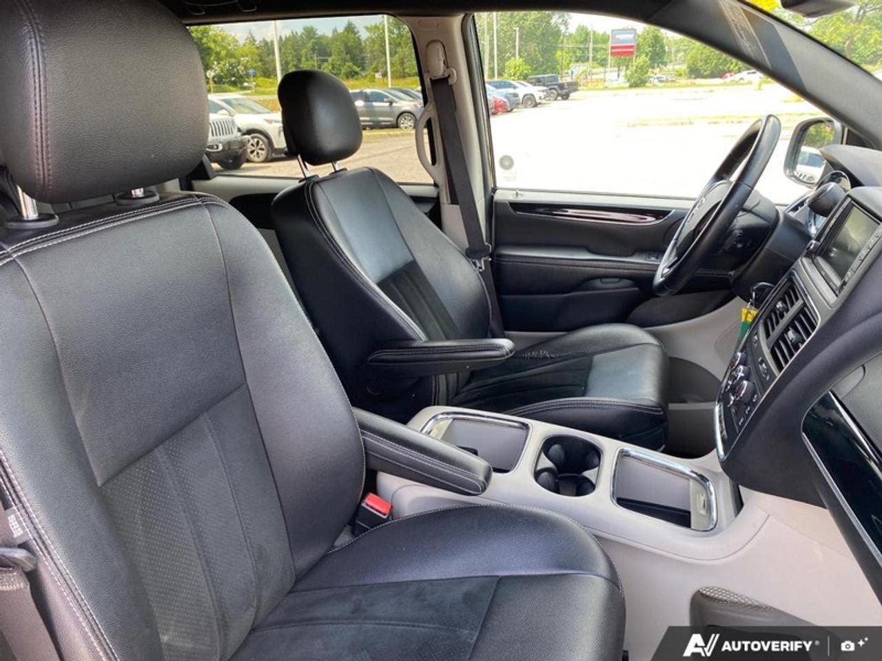 2018 Dodge Grand Caravan SXT Premium Plus  - Aluminum Wheels Photo