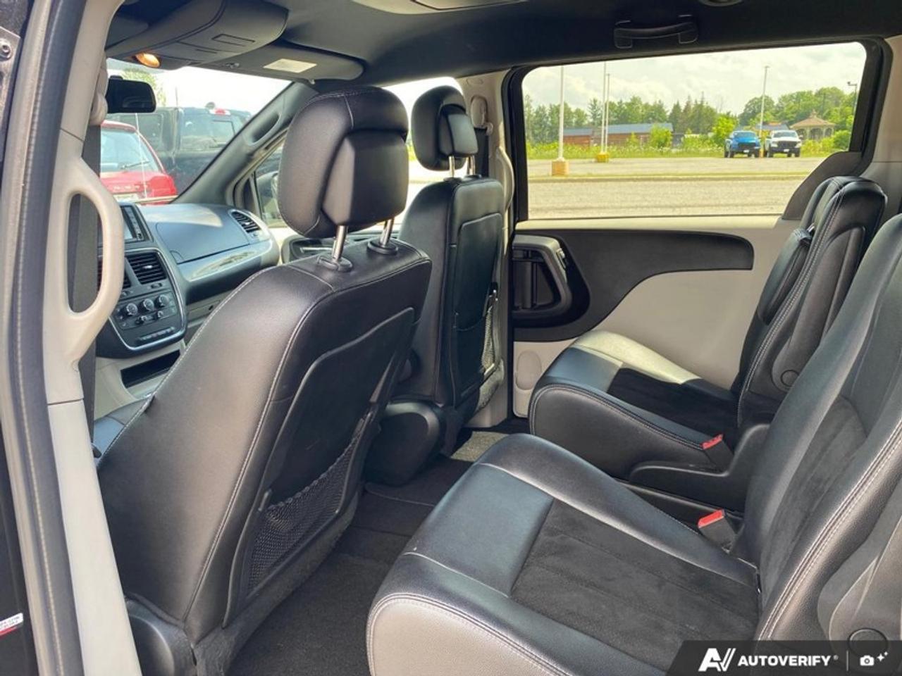 2018 Dodge Grand Caravan SXT Premium Plus  - Aluminum Wheels Photo