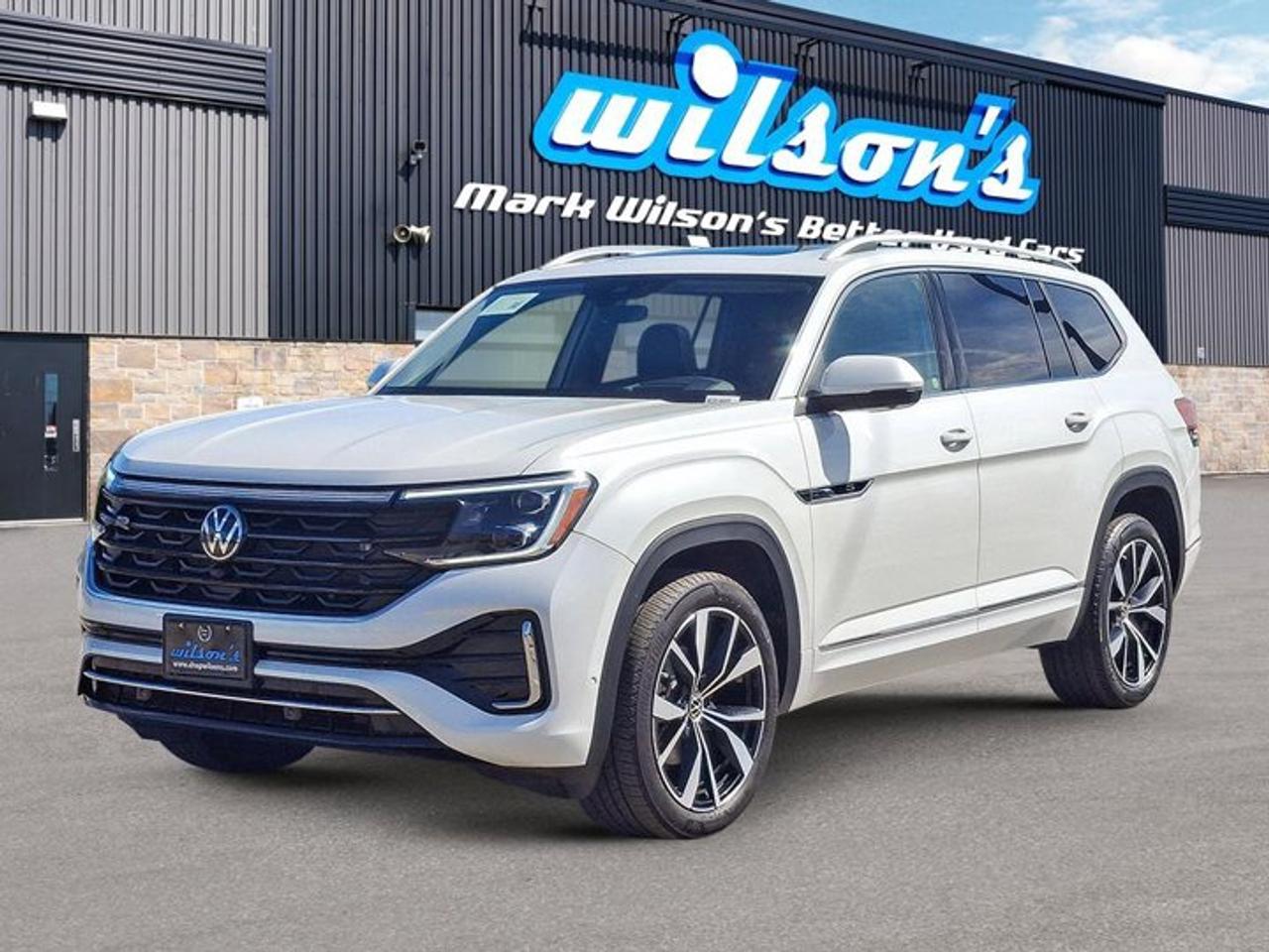 2024 Volkswagen Atlas Execline R-Line AWD | Leather | Pano Sunroof | Heated Seats + Steering | 360 Cam | and More ! Photo0