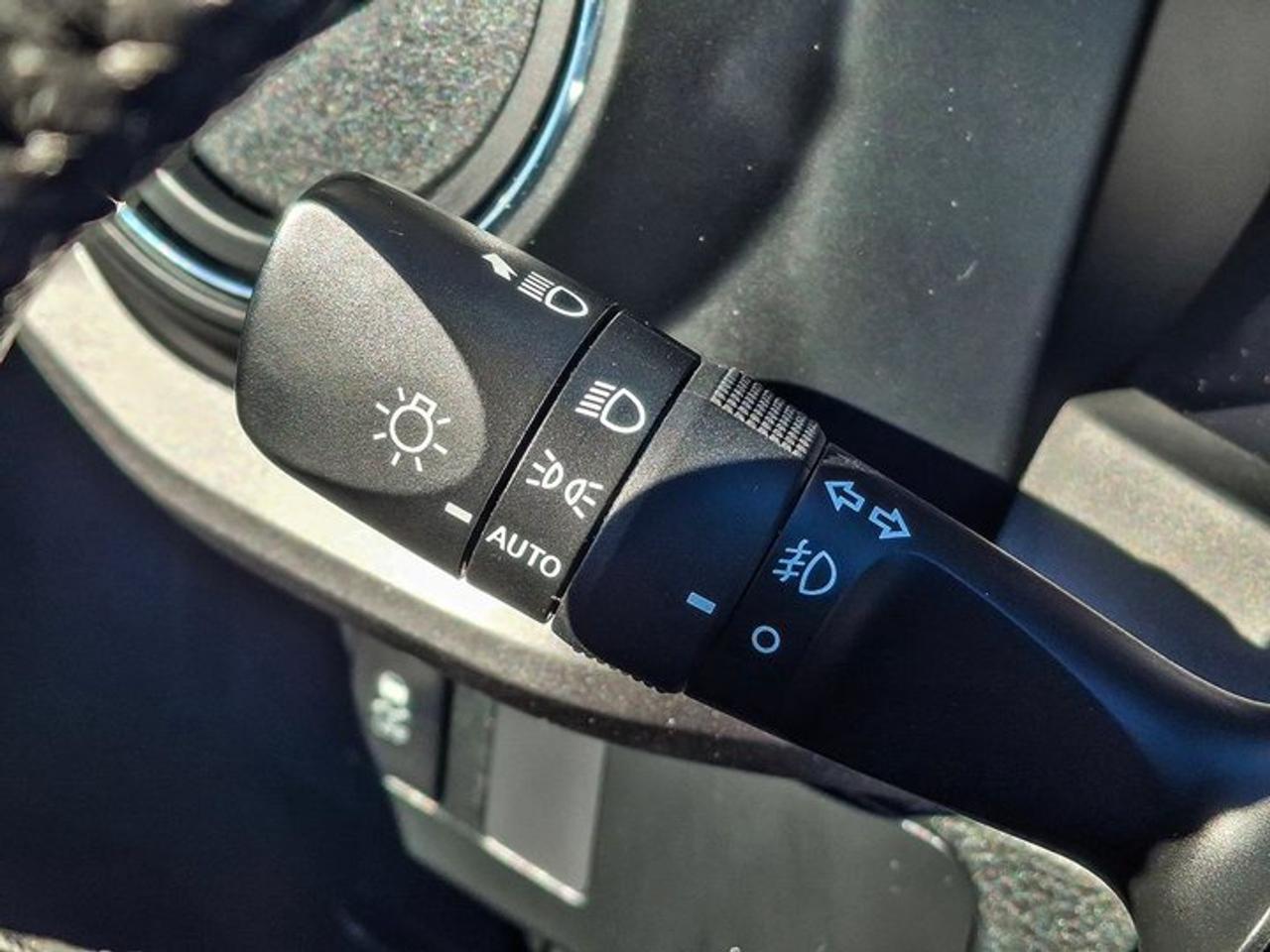 2022 Toyota Tacoma TRD Off-Road Access Cab 4X4 | 6-Speed Manual | V6 | Power Seat | CarPlay + Android | and More ! Photo