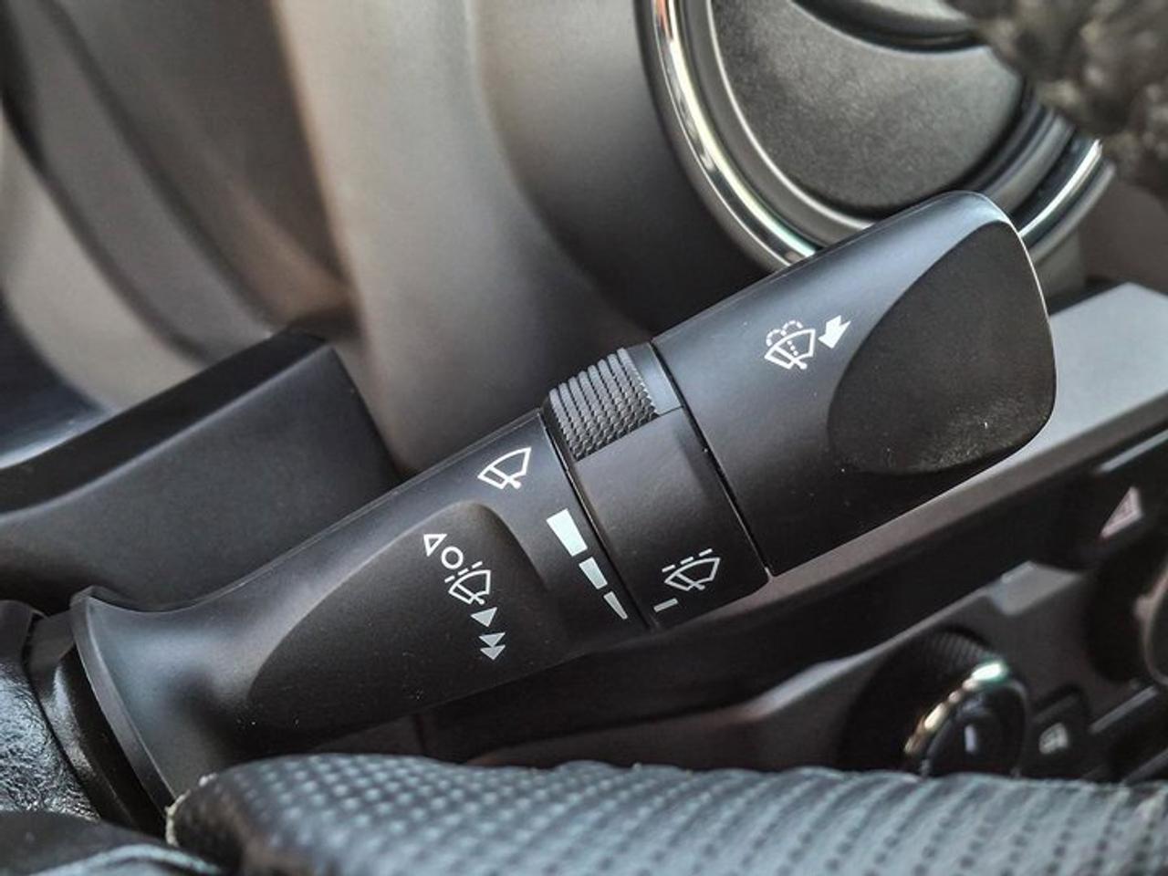 2022 Toyota Tacoma TRD Off-Road Access Cab 4X4 | 6-Speed Manual | V6 | Power Seat | CarPlay + Android | and More ! Photo