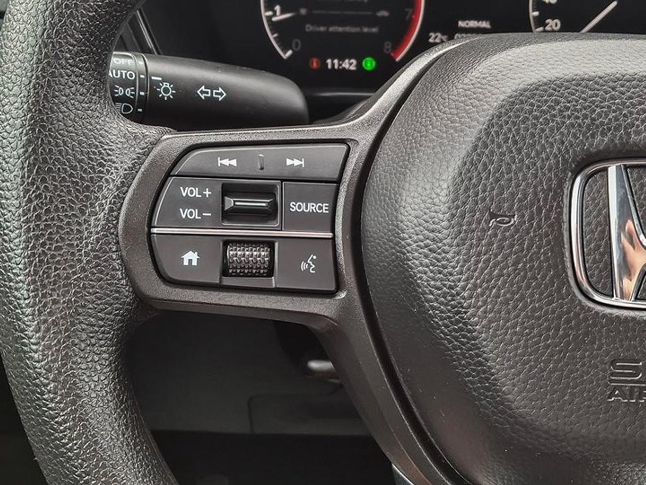 2025 Honda CR-V LX AWD | Heated Seats | Adaptive Cruise | CarPlay + Android | Rear Camera | and More ! Photo