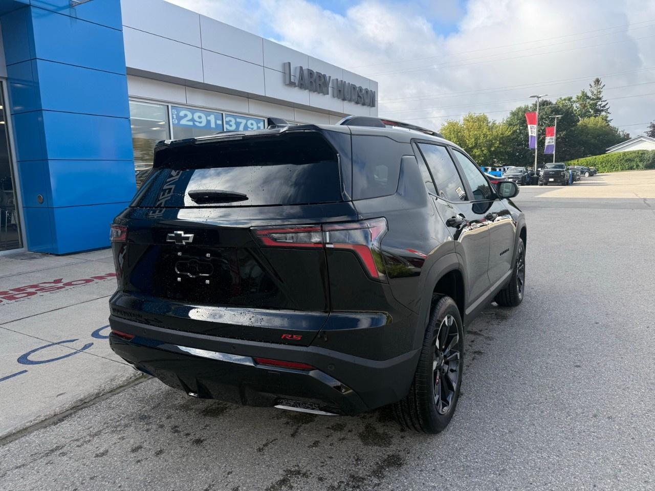 2027 Chevrolet Equinox AWD RS Photo