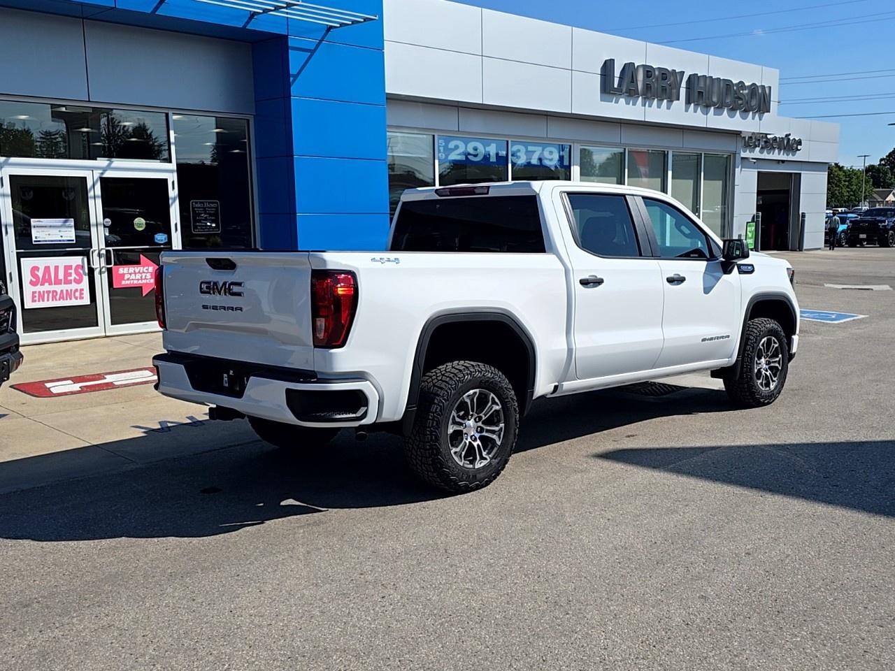 2026 GMC Sierra 1500 Crew Cab Short Box 4-Wheel Drive Pro Photo