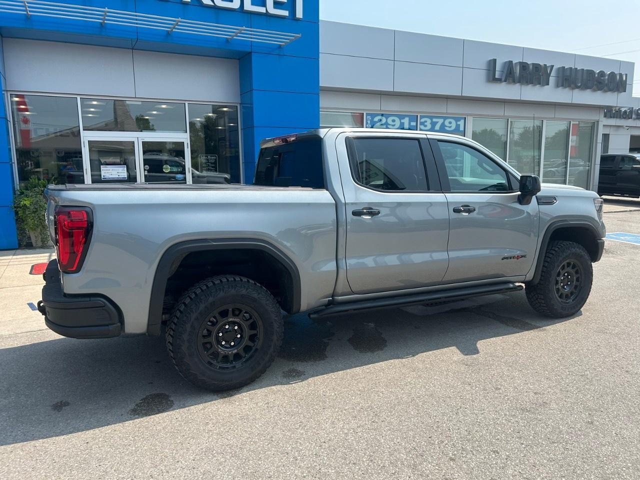 2026 GMC Sierra 1500 Crew Cab Short Box 4-Wheel Drive AT4X Photo
