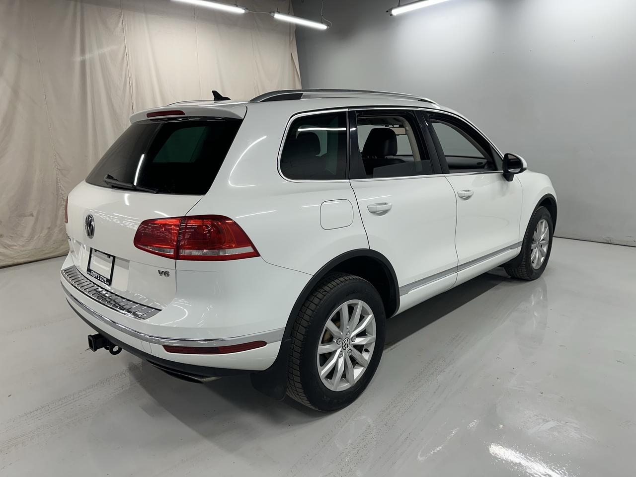 2016 Volkswagen Touareg HIGHLINE Photo18