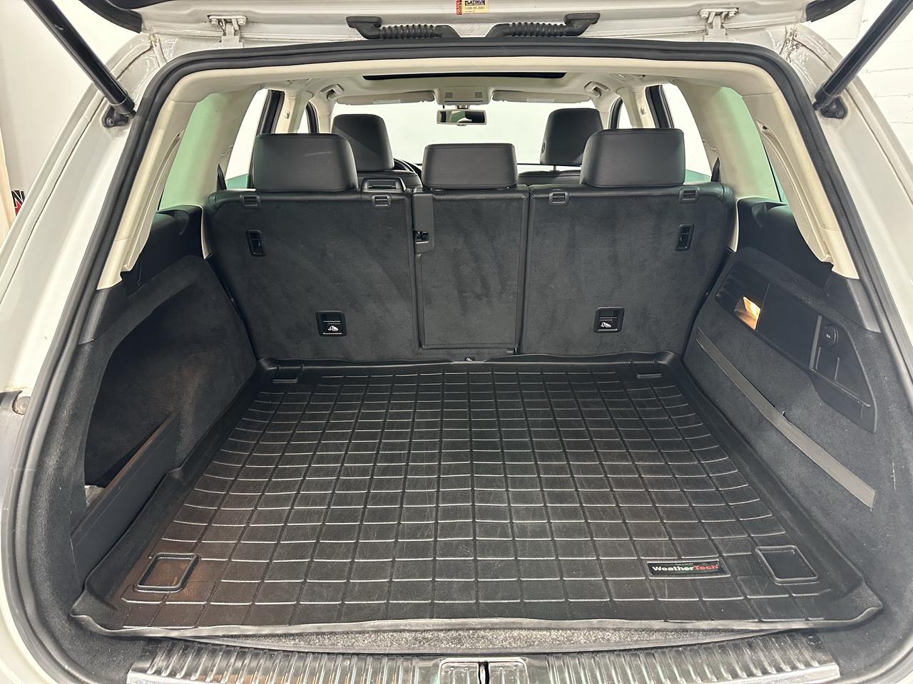 2016 Volkswagen Touareg HIGHLINE Photo39