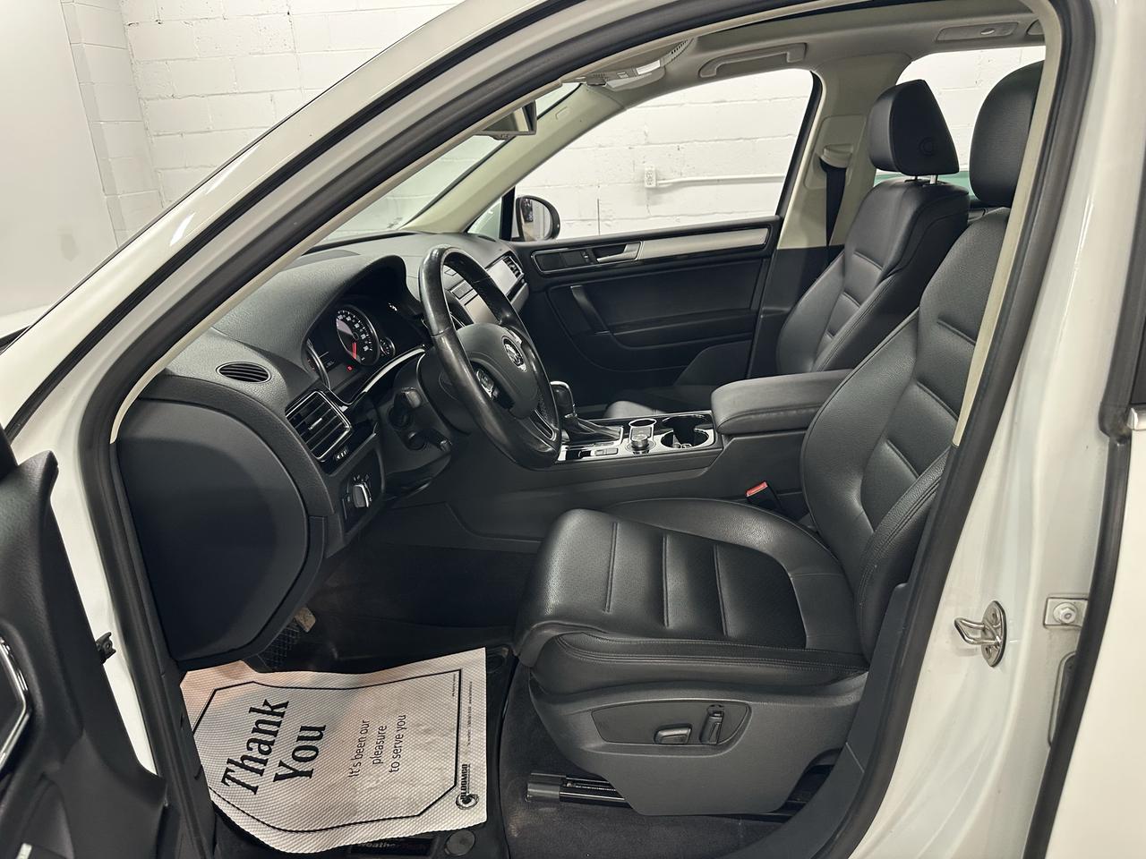 2016 Volkswagen Touareg HIGHLINE Photo13