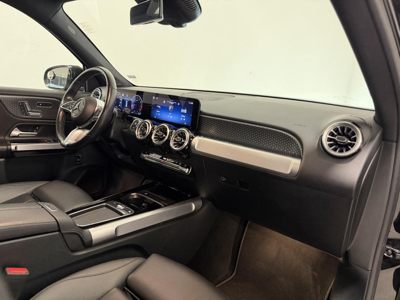 2024 Mercedes-Benz GLB GLB 250 Photo