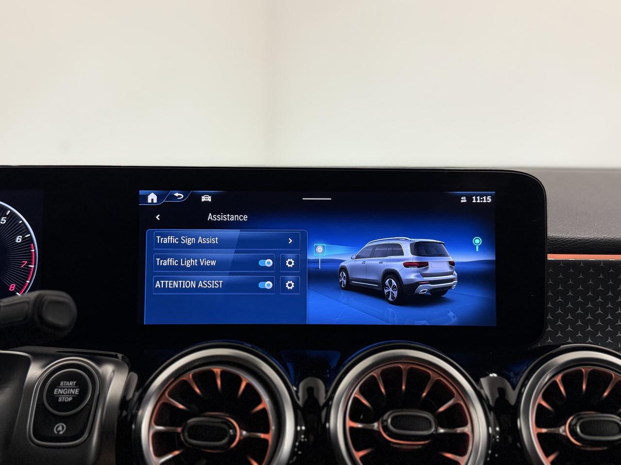 2024 Mercedes-Benz GLB GLB 250 Photo