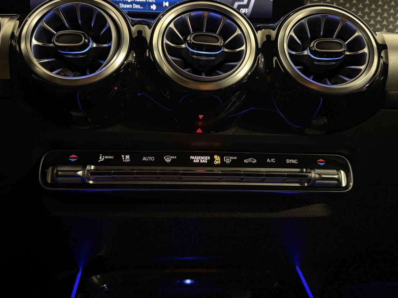 2024 Mercedes-Benz GLB GLB 250 Photo