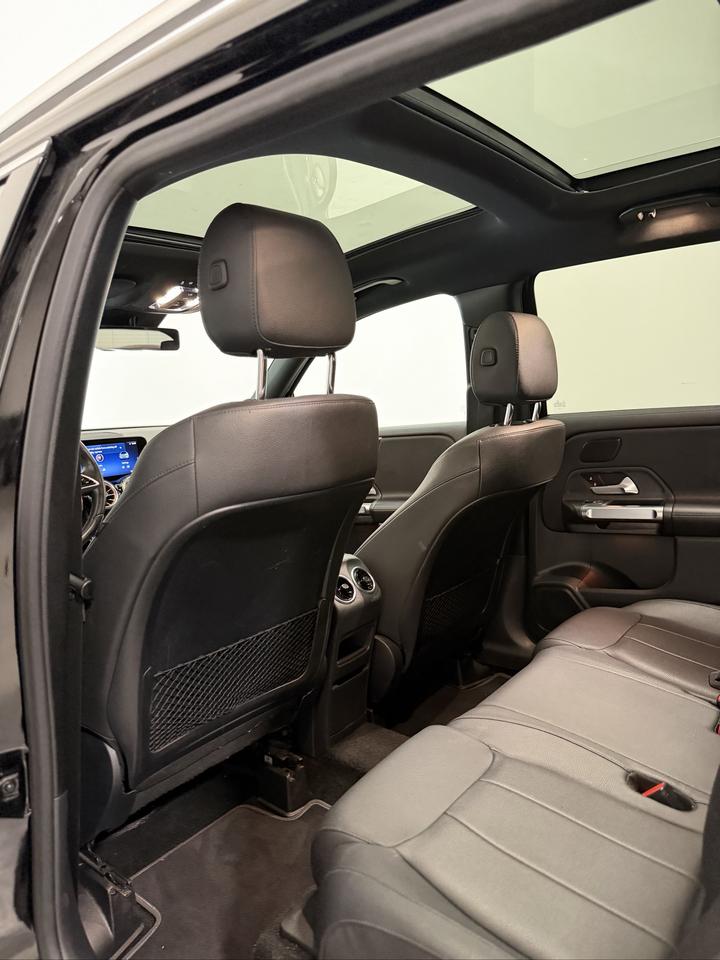2024 Mercedes-Benz GLB GLB 250 Photo