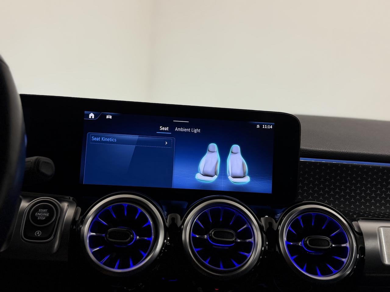 2024 Mercedes-Benz GLB GLB 250 Photo