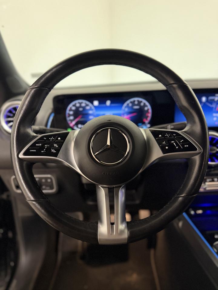 2024 Mercedes-Benz GLB GLB 250 Photo