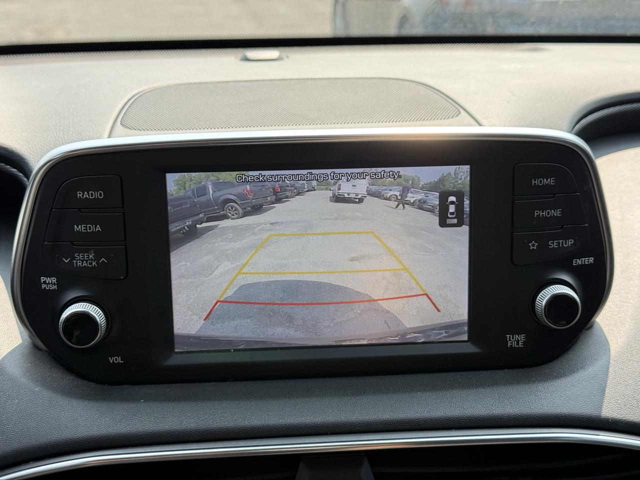 2019 Hyundai Santa Fe 2.4L Preferred AWD w/Dark Chrome Accent Photo