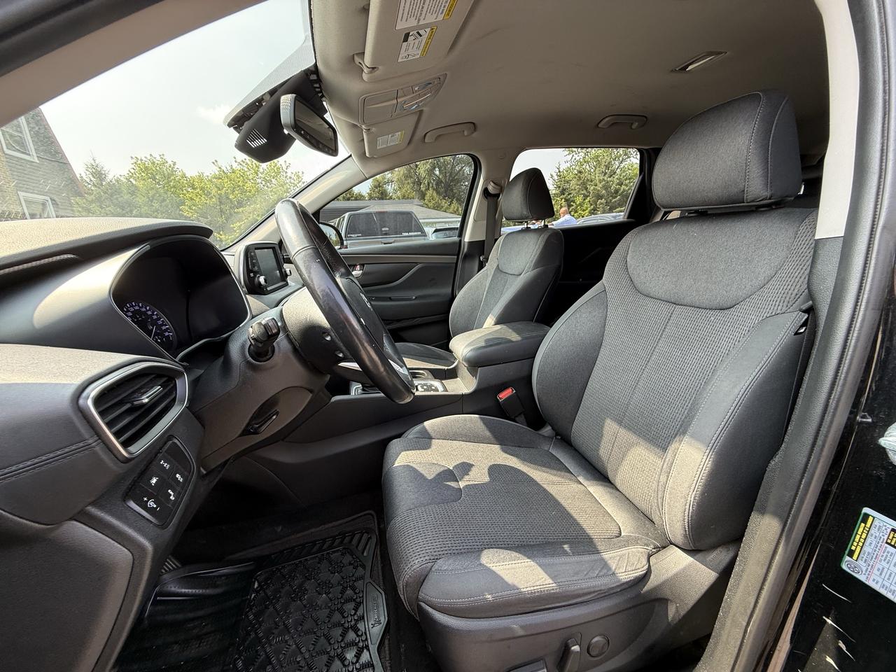 2019 Hyundai Santa Fe 2.4L Preferred AWD w/Dark Chrome Accent Photo