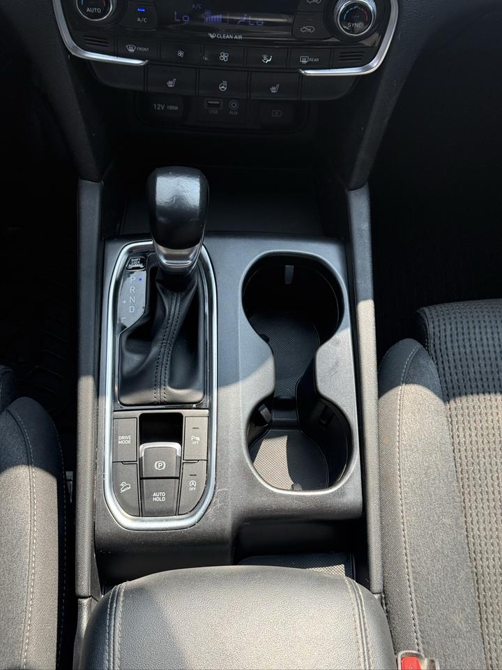2019 Hyundai Santa Fe 2.4L Preferred AWD w/Dark Chrome Accent Photo