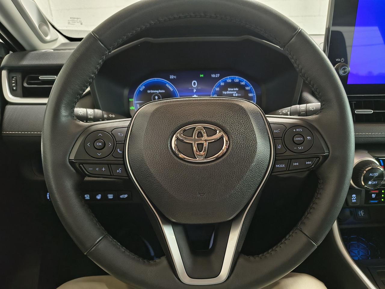 2023 Toyota RAV4 Hybrid Limited Photo0