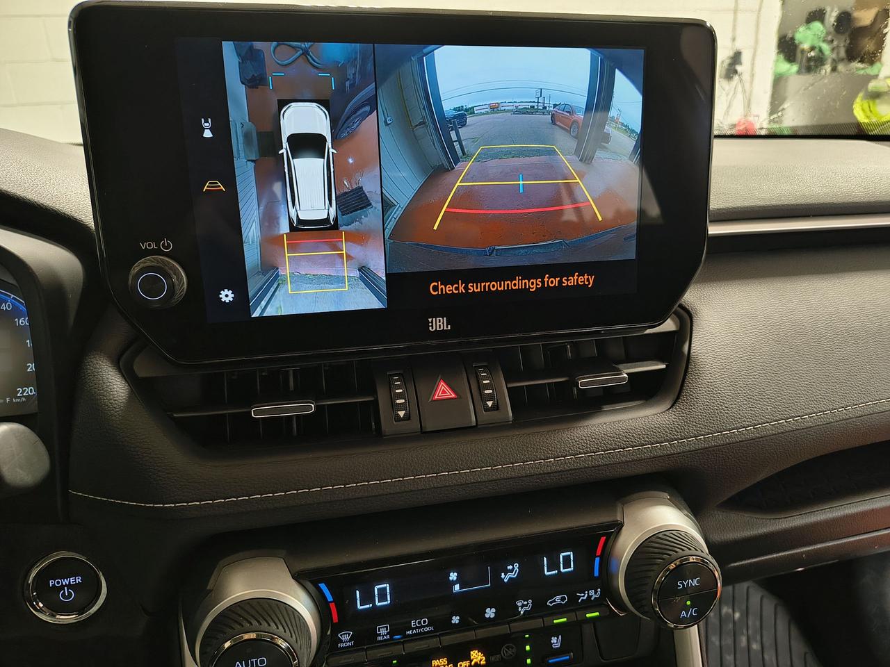 2023 Toyota RAV4 Hybrid Limited Photo0