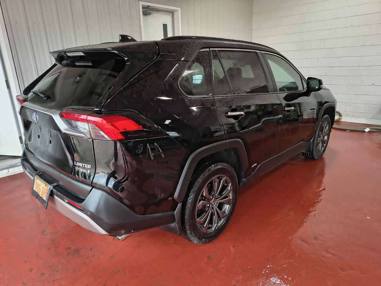 2023 Toyota RAV4 Hybrid Limited Photo