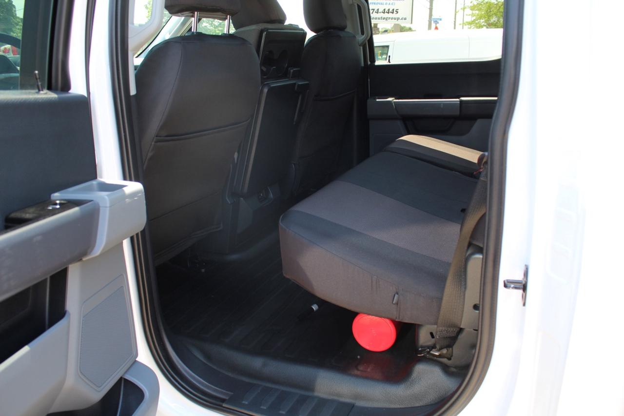 2022 Ford F-150 XLT 4WD Super Crew Tonneau Cover Running Board Bac Photo