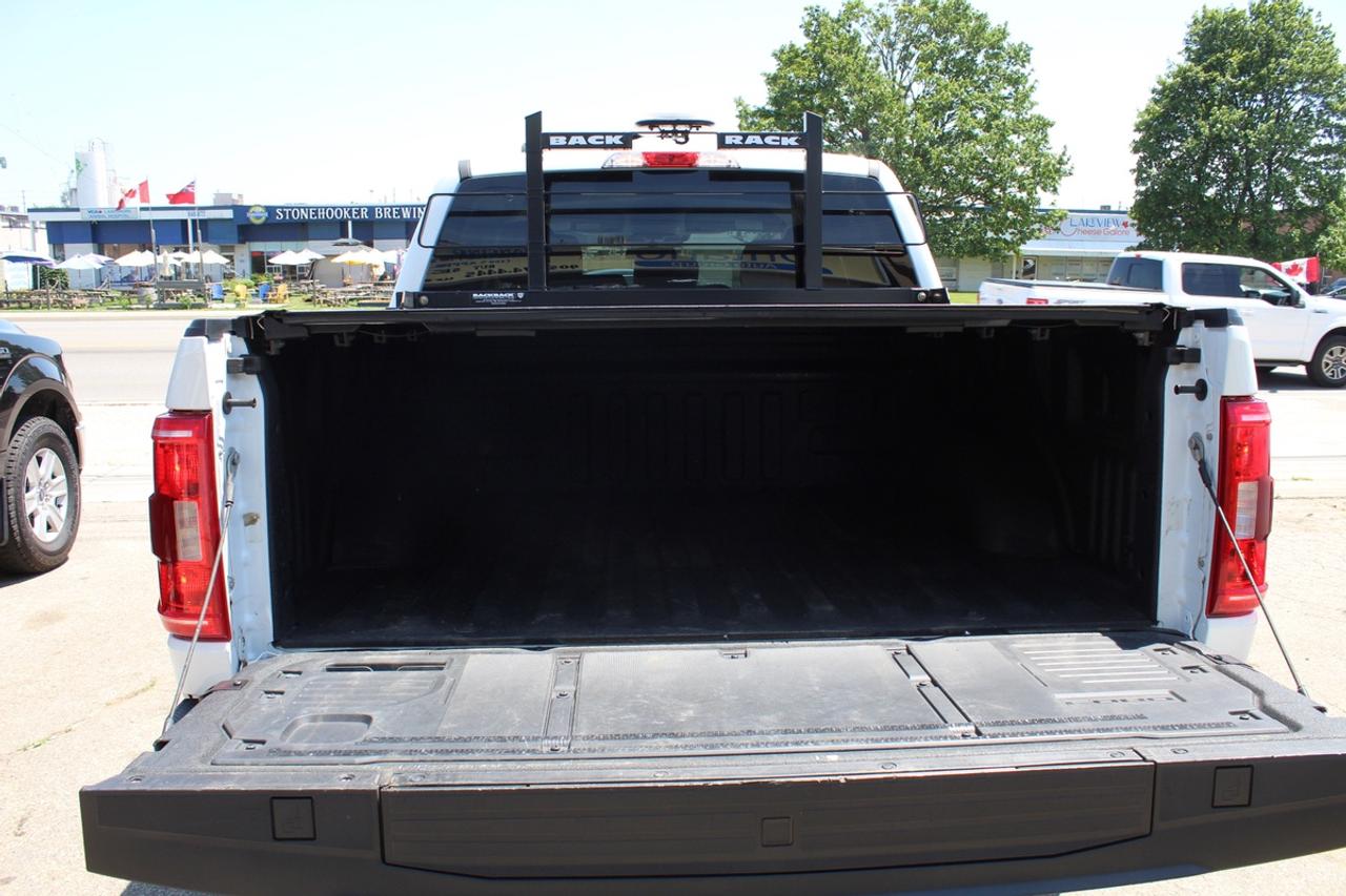 2022 Ford F-150 XLT 4WD Super Crew Tonneau Cover Running Board Bac Photo