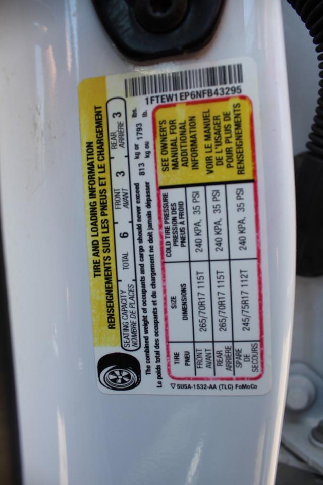 2022 Ford F-150 XLT 4WD Super Crew Tonneau Cover Running Board Bac Photo