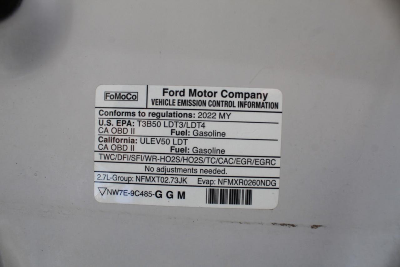 2022 Ford F-150 XLT 4WD Super Crew Tonneau Cover Running Board Bac Photo