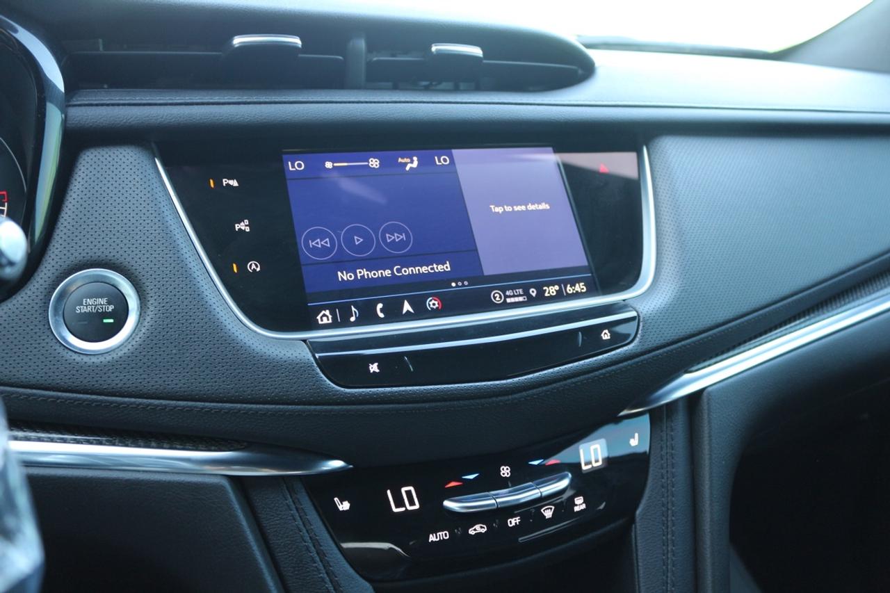 2023 Cadillac XT5 Sport Photo