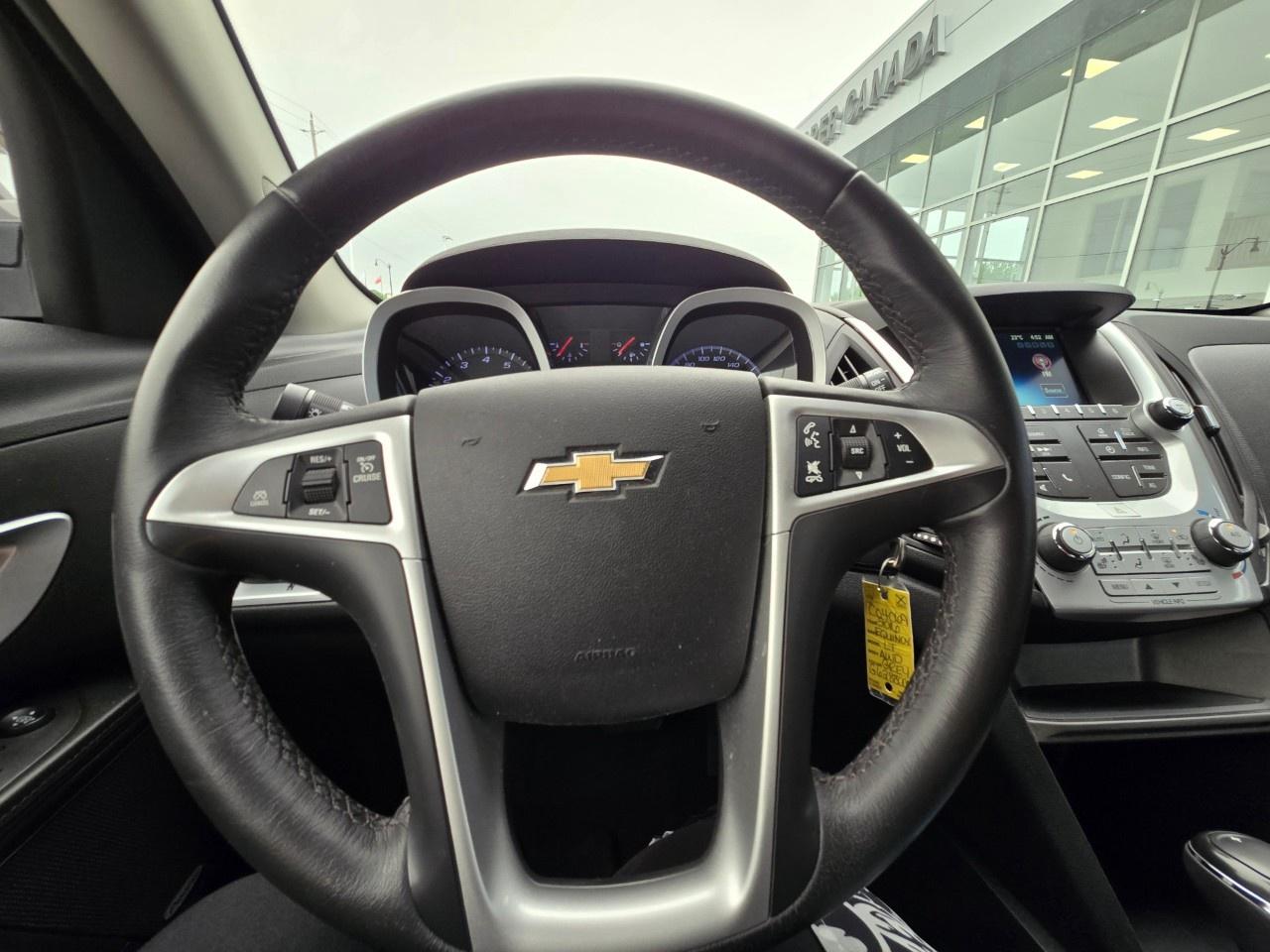 2016 Chevrolet Equinox AWD 4DR LT Photo4