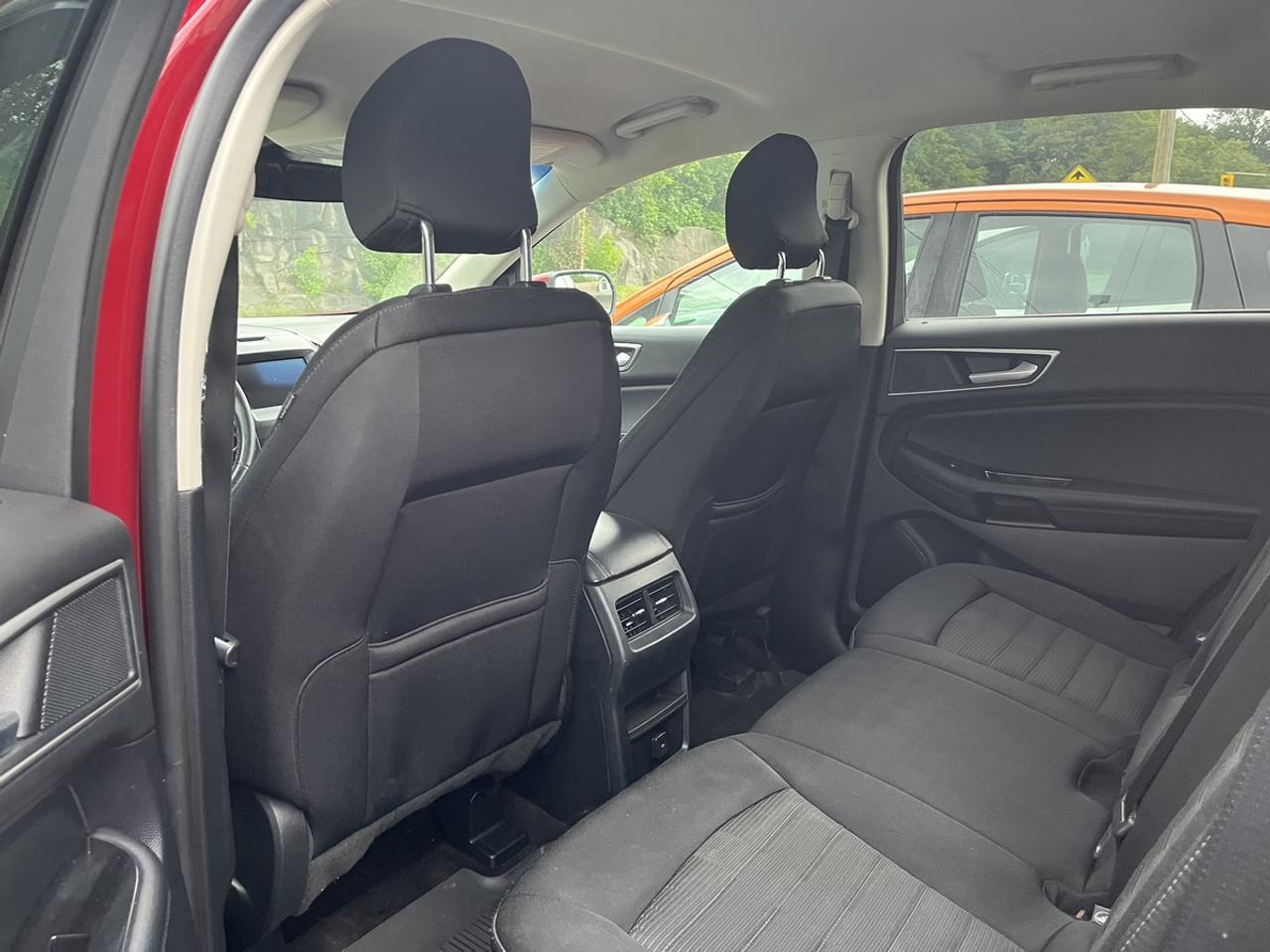 2019 Ford Edge SEL Photo