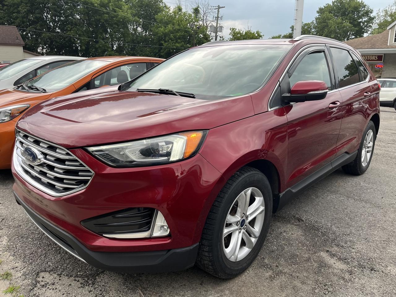 2019 Ford Edge SEL Photo