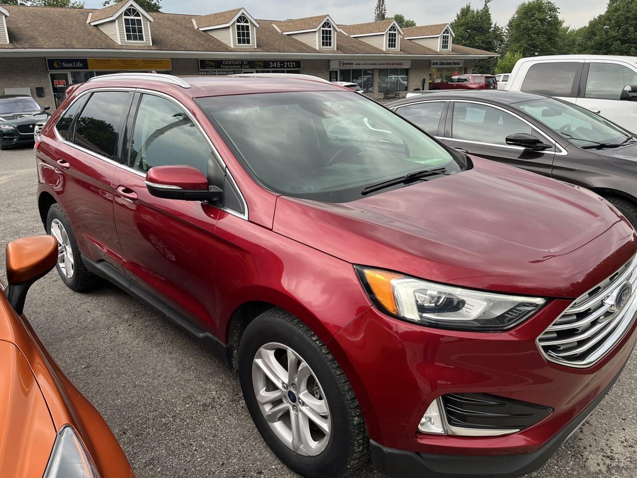 2019 Ford Edge SEL Photo