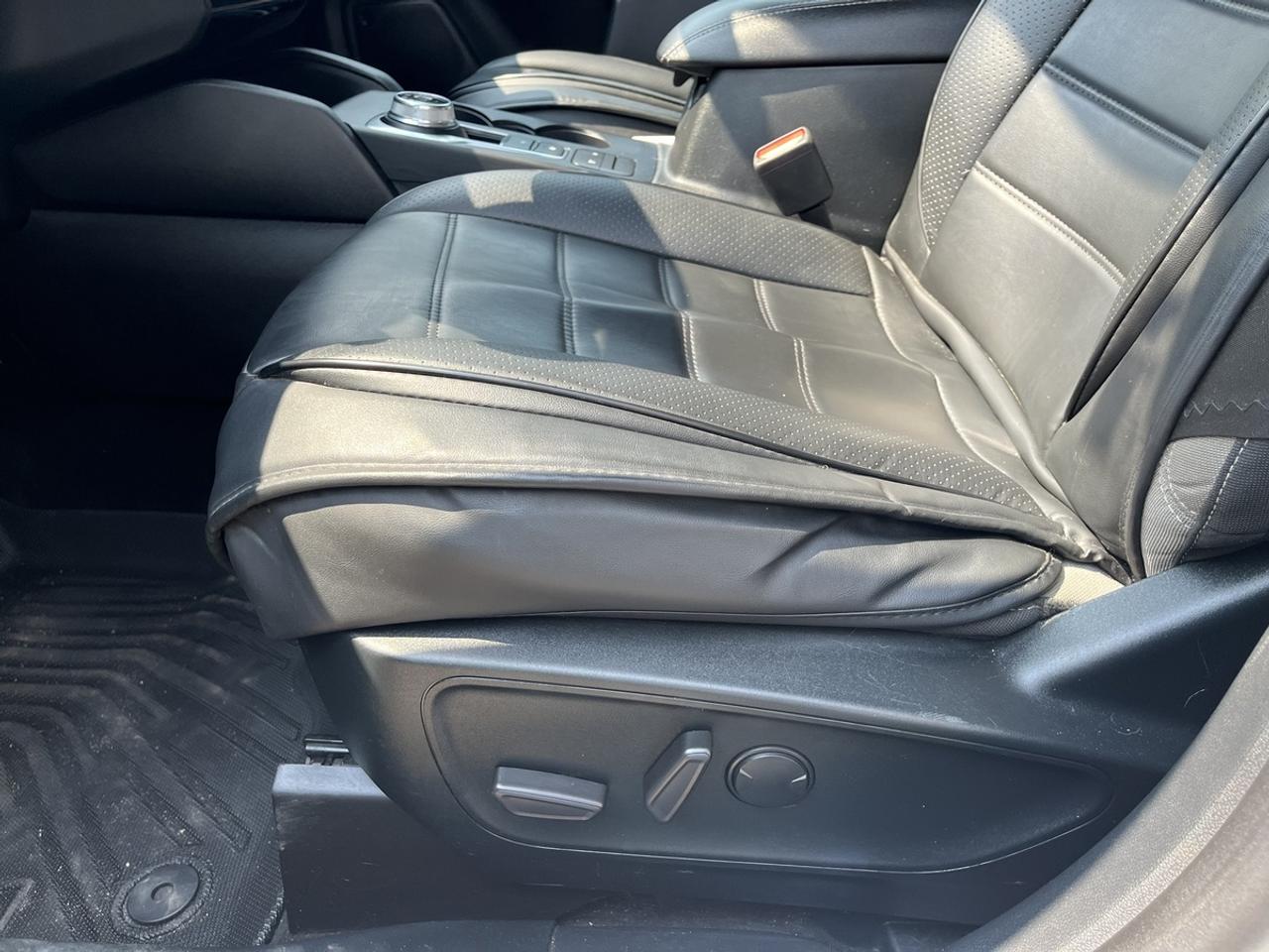 2022 Ford Escape SE Photo