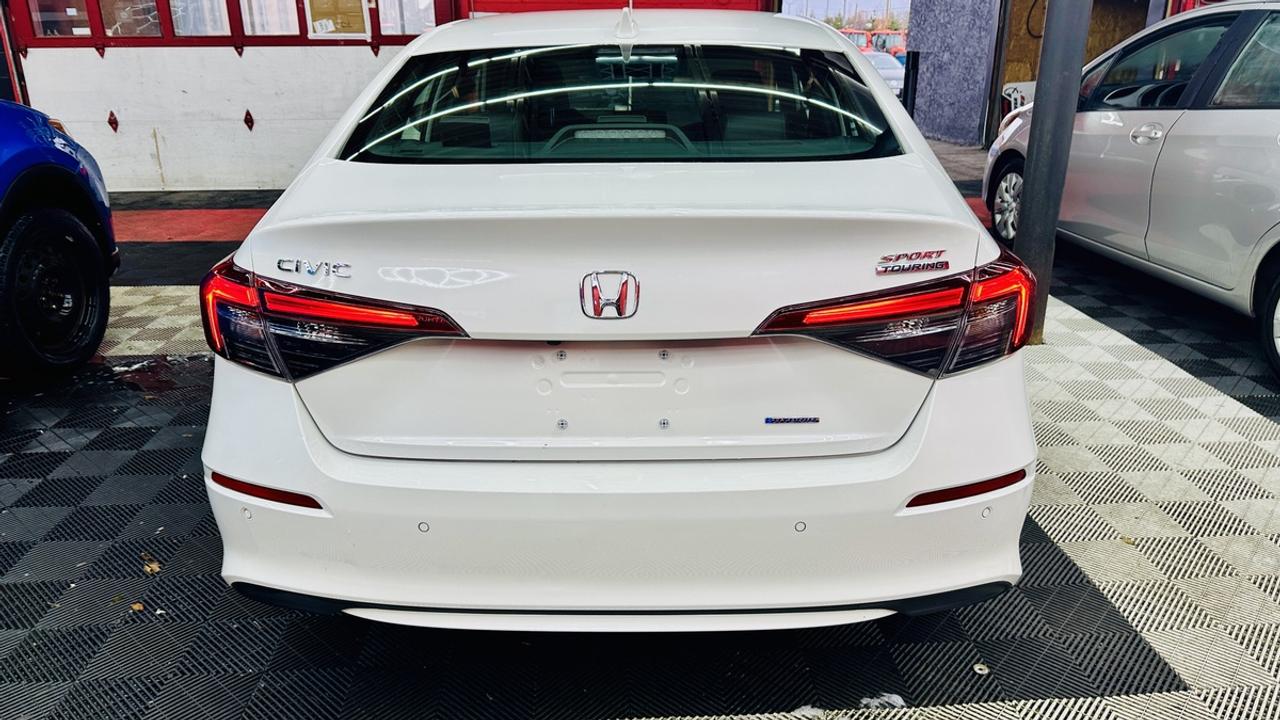 2025 Honda Civic Hybrid Sport Touring Photo