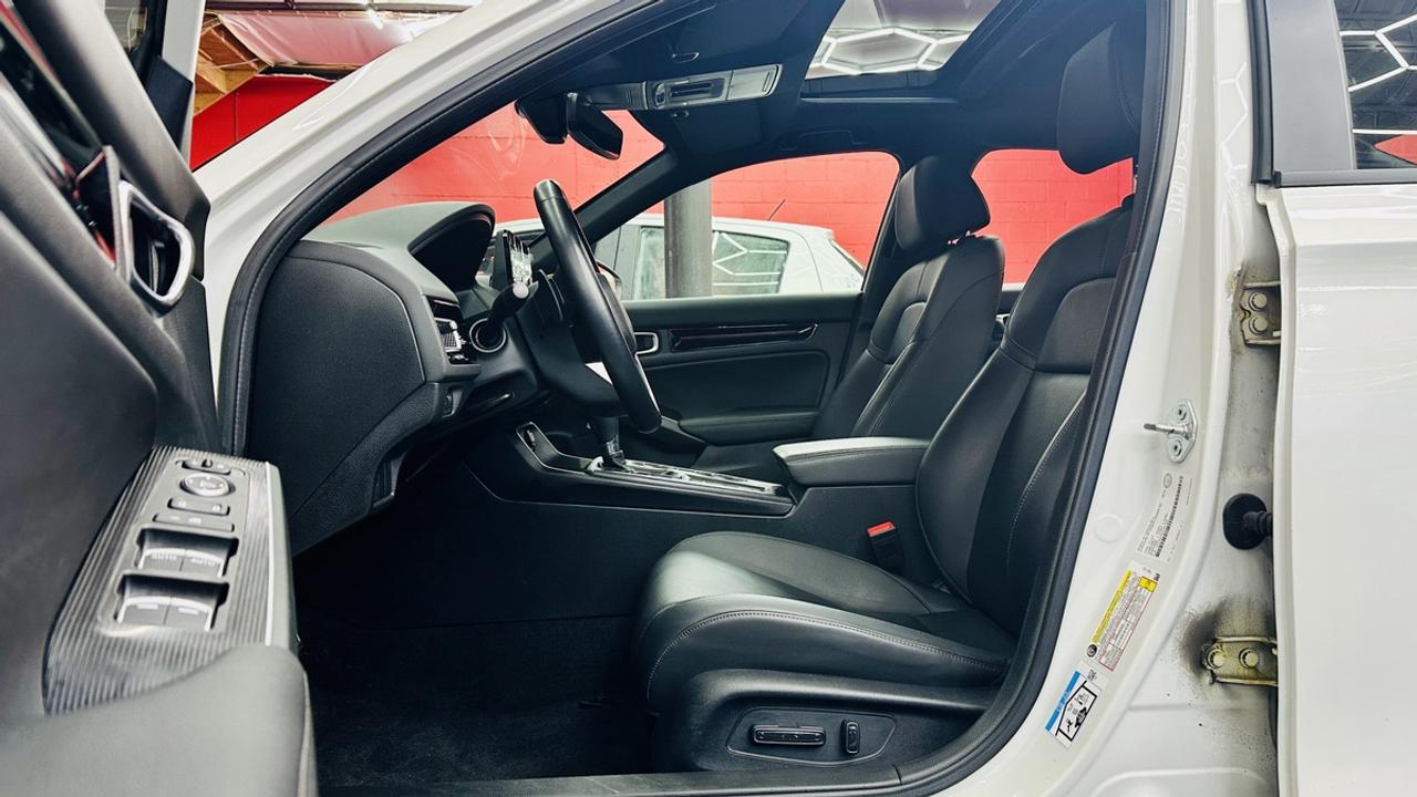 2025 Honda Civic Hybrid Sport Touring Photo