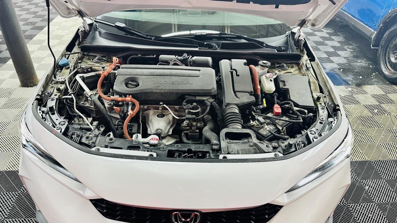 2025 Honda Civic Hybrid Sport Touring Photo
