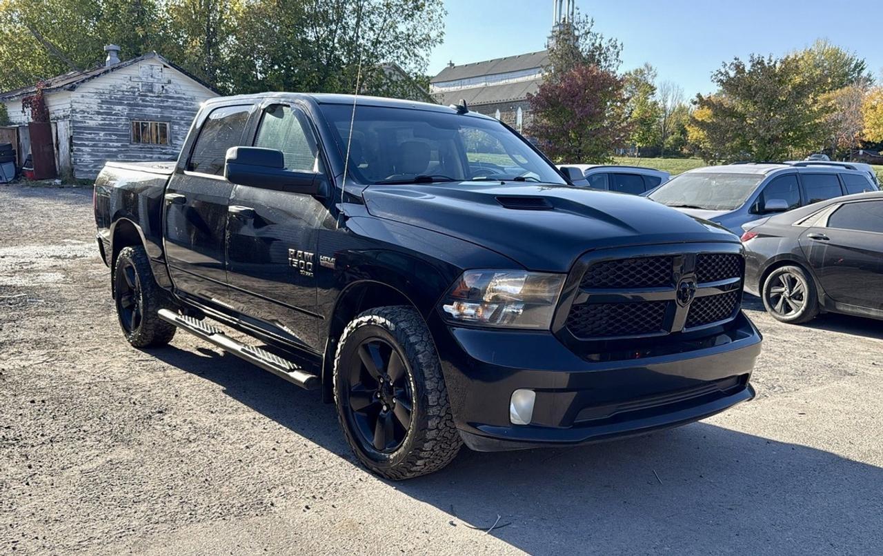 2021 RAM 1500 Classic TRADESMAN Photo0